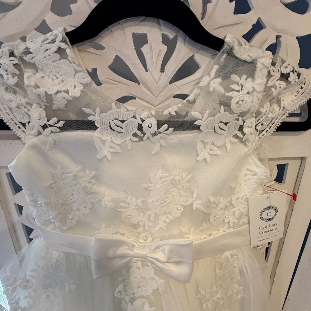 Beautiful White Lacy First communion or Flower Girl Dress  size 8